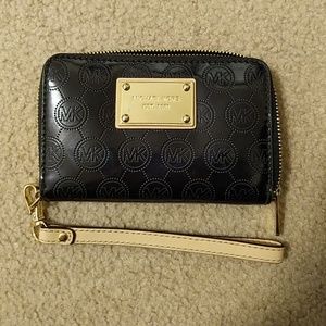 Michael Kors wristlet wallet